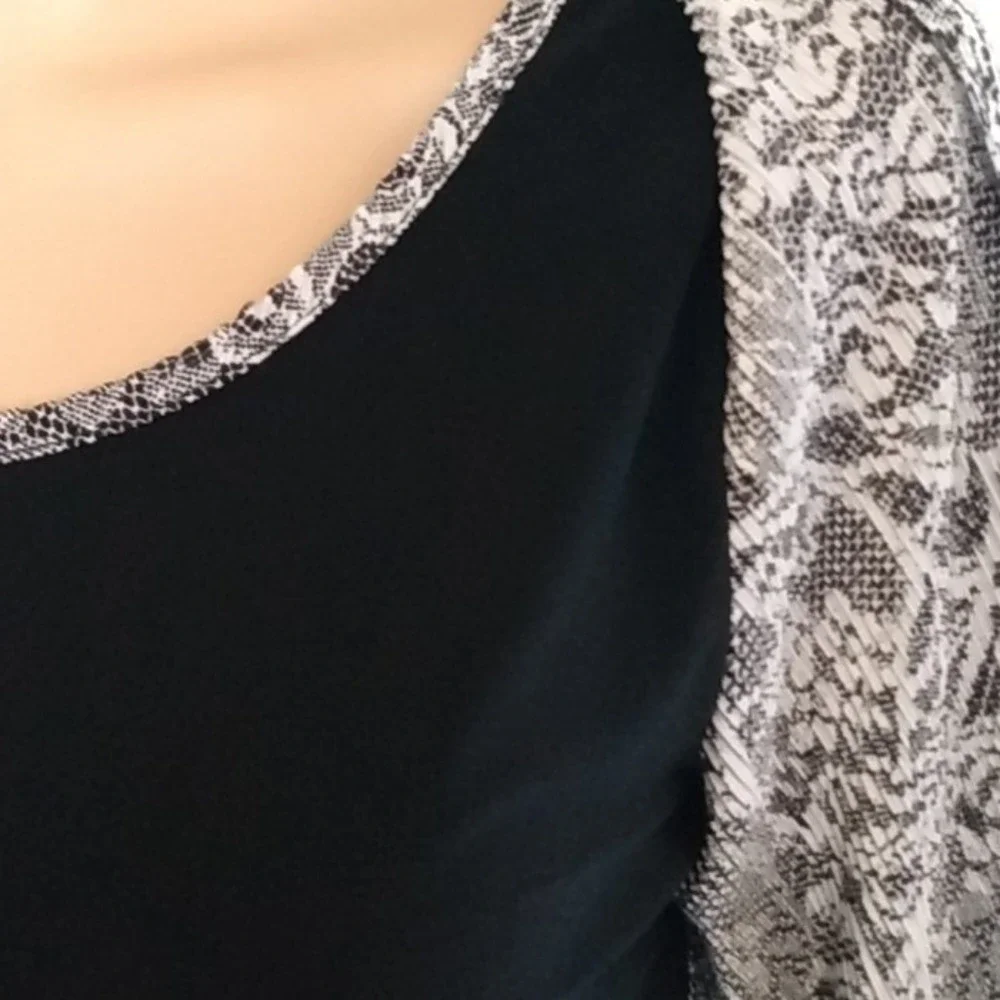 Sparkly‎ Cardigan w/ Sewn-In Black Top – Women Size S